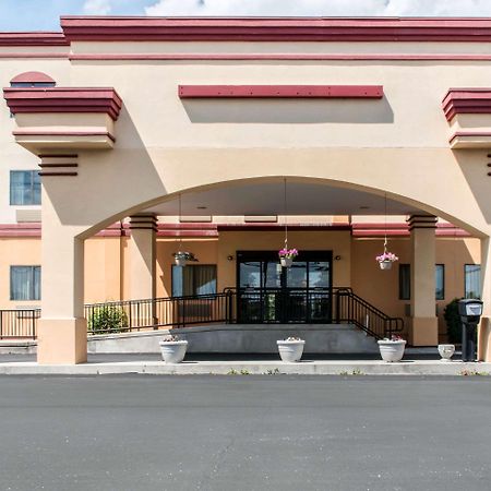 Econo Lodge Carlisle Buitenkant foto