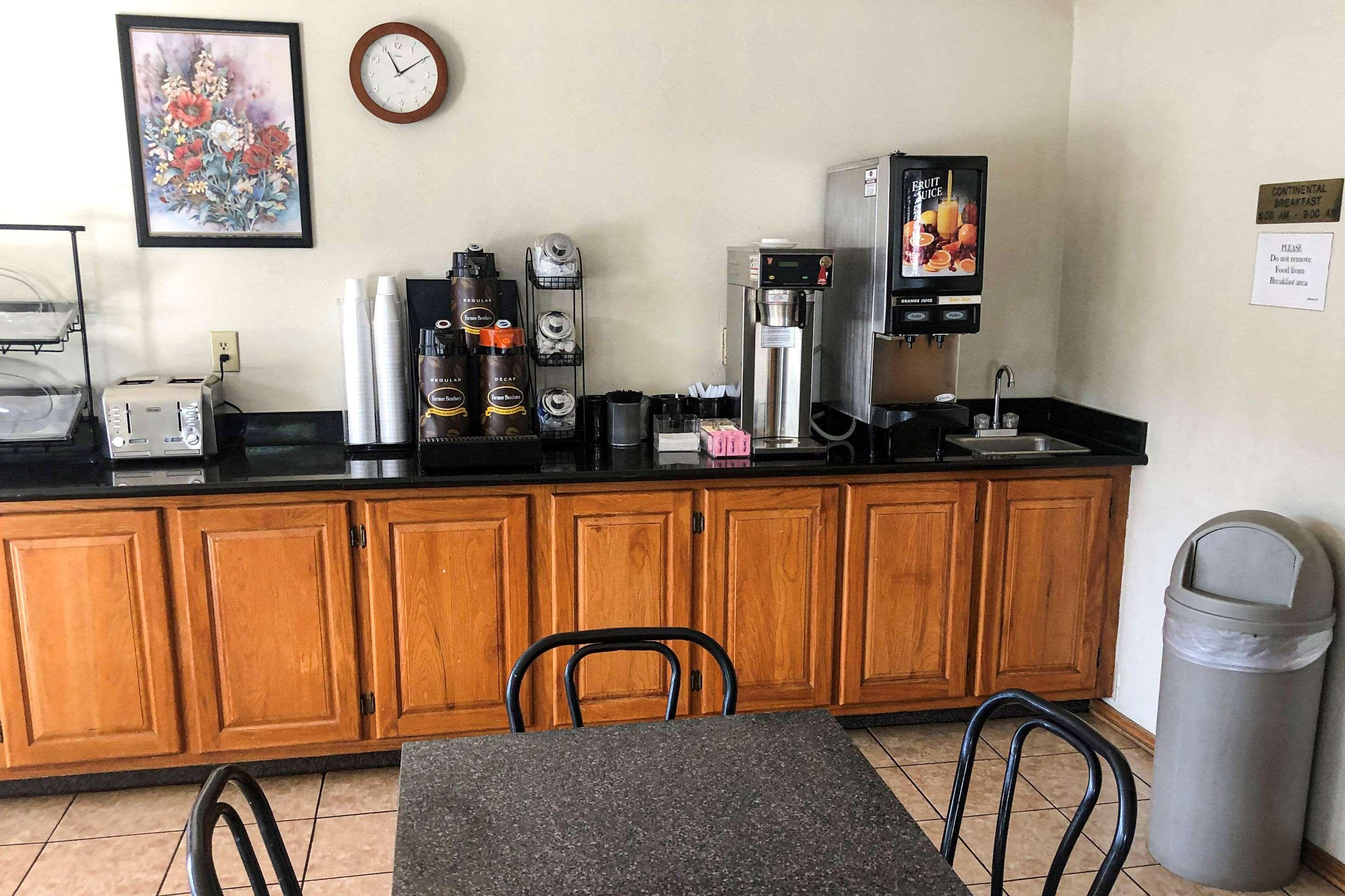Econo Lodge Carlisle Buitenkant foto