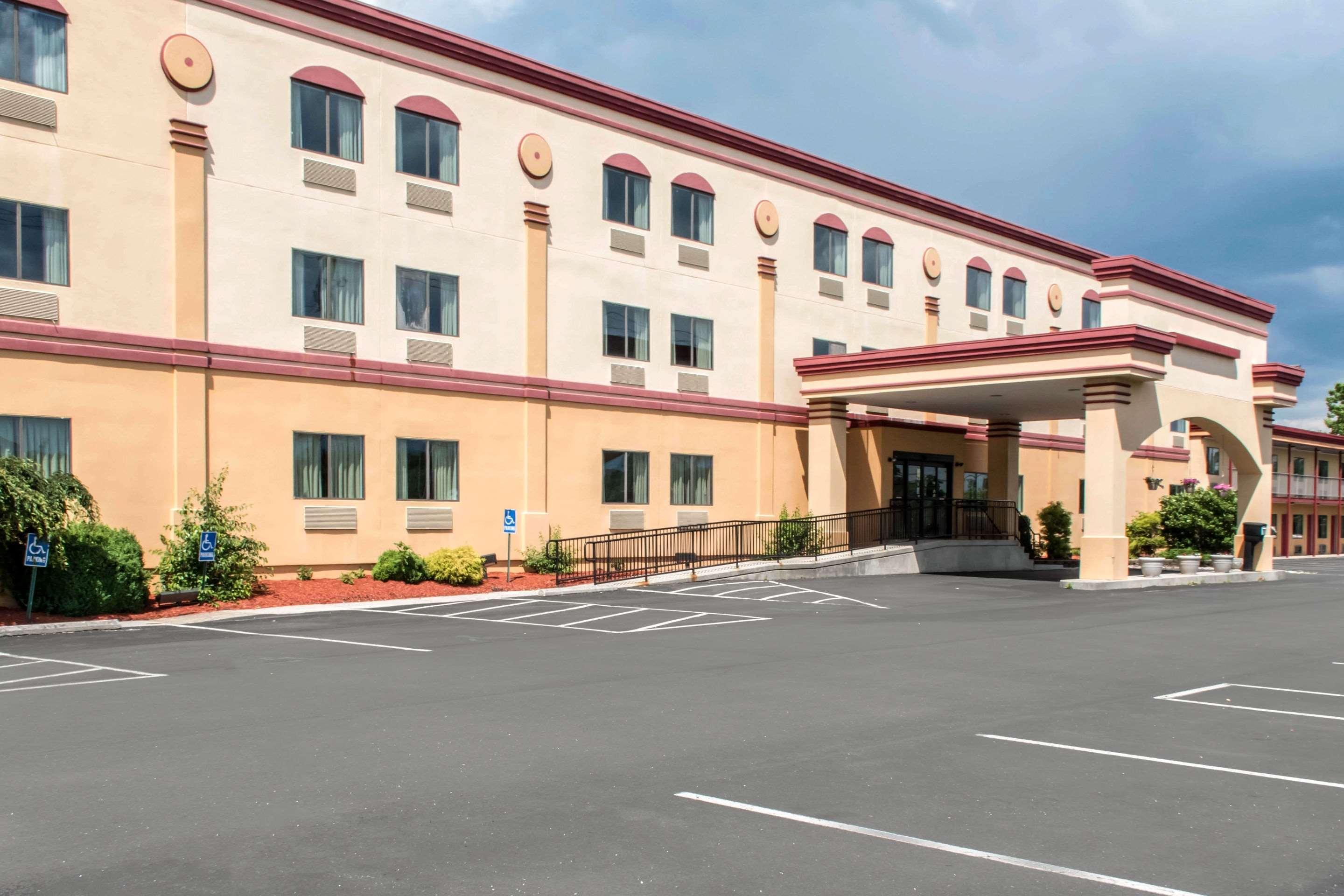 Econo Lodge Carlisle Buitenkant foto