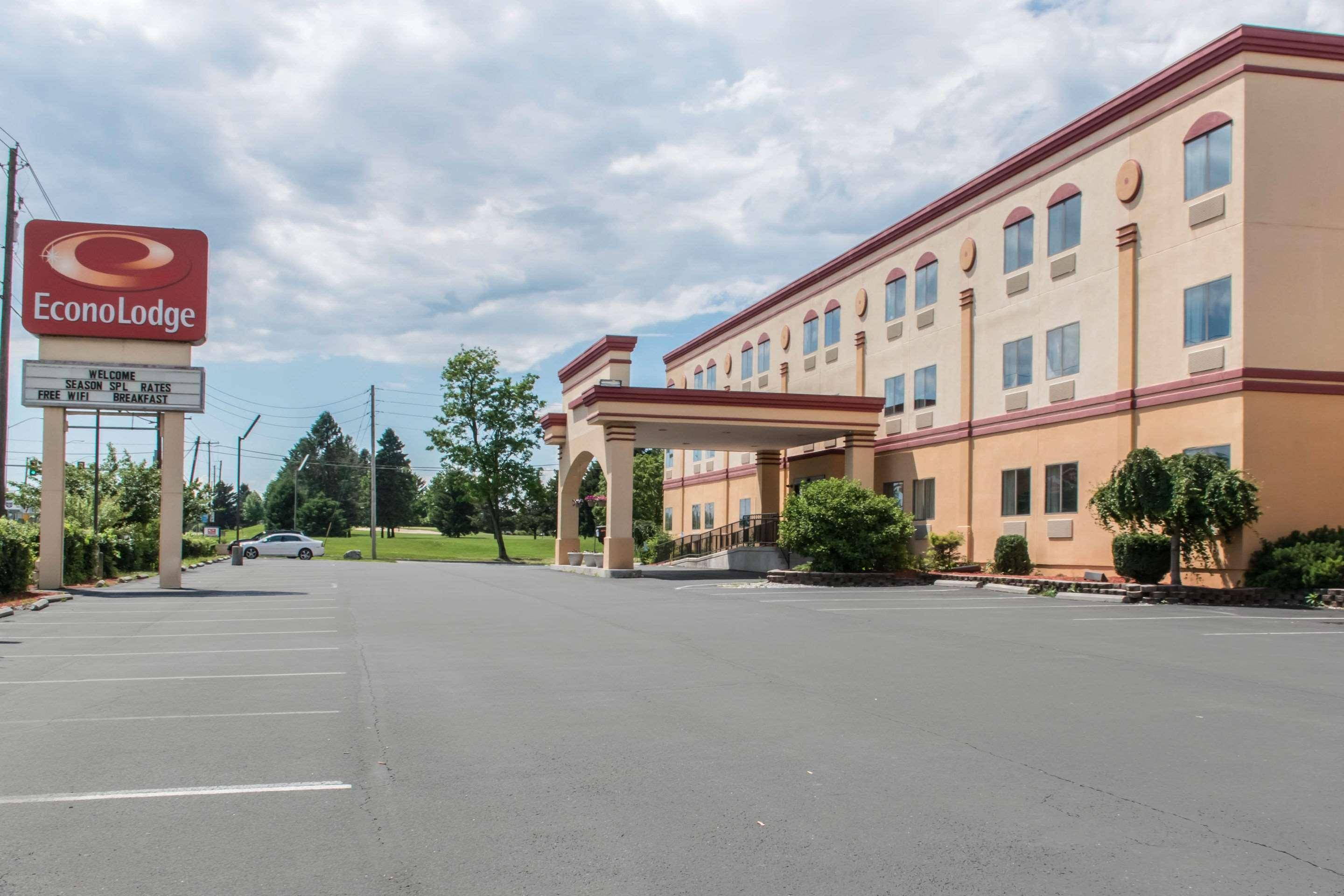Econo Lodge Carlisle Buitenkant foto