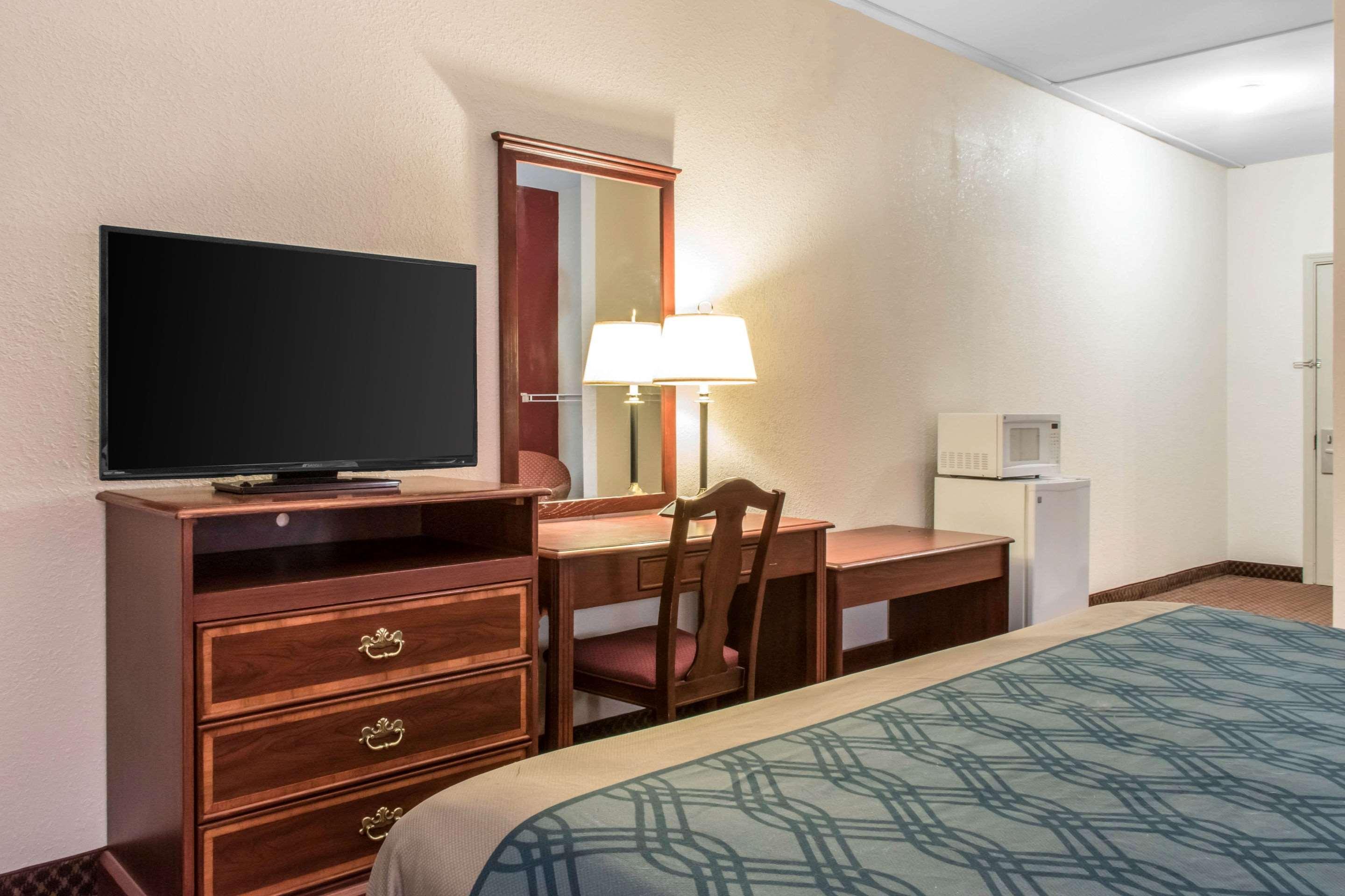 Econo Lodge Carlisle Buitenkant foto