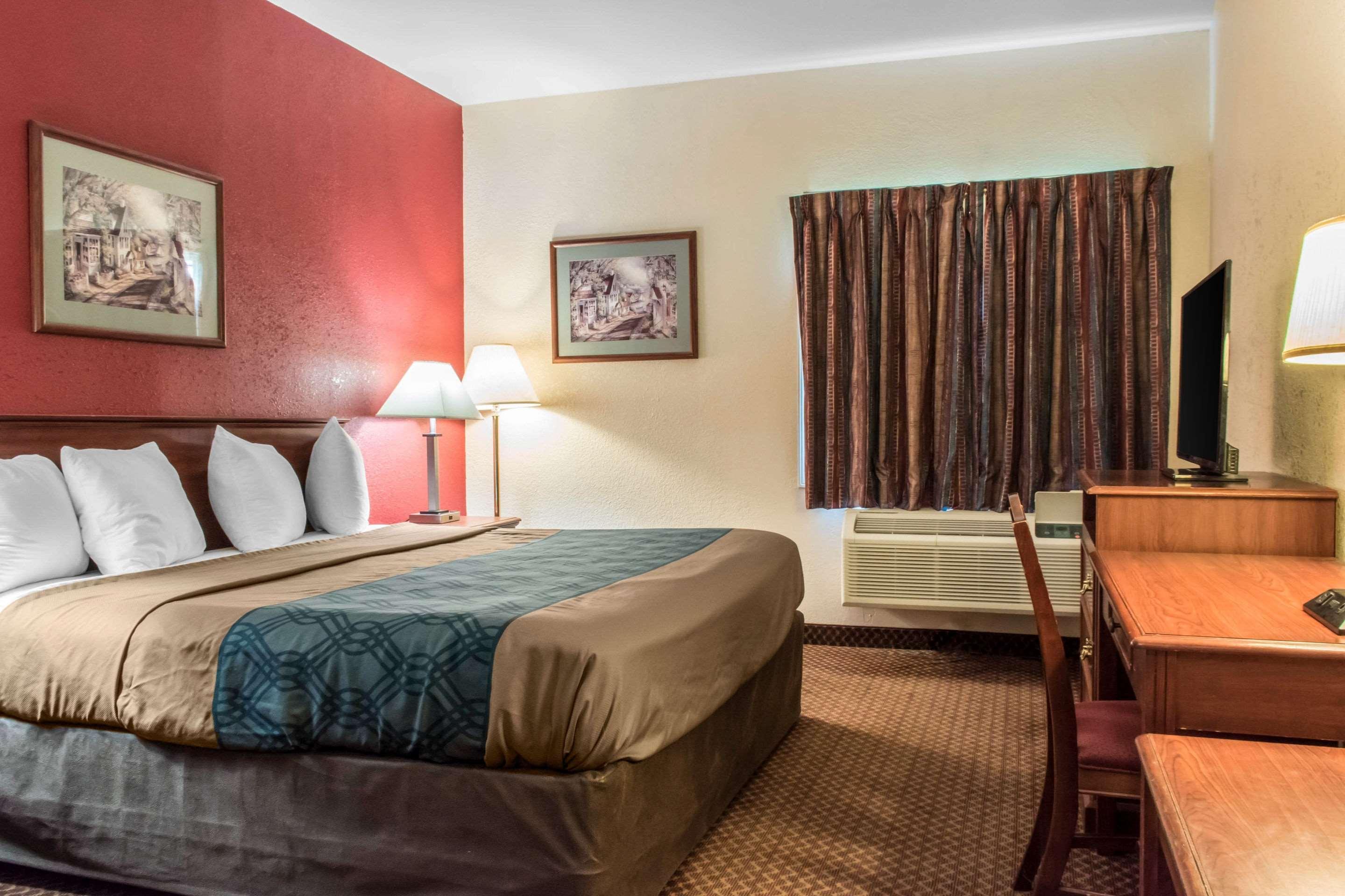 Econo Lodge Carlisle Buitenkant foto