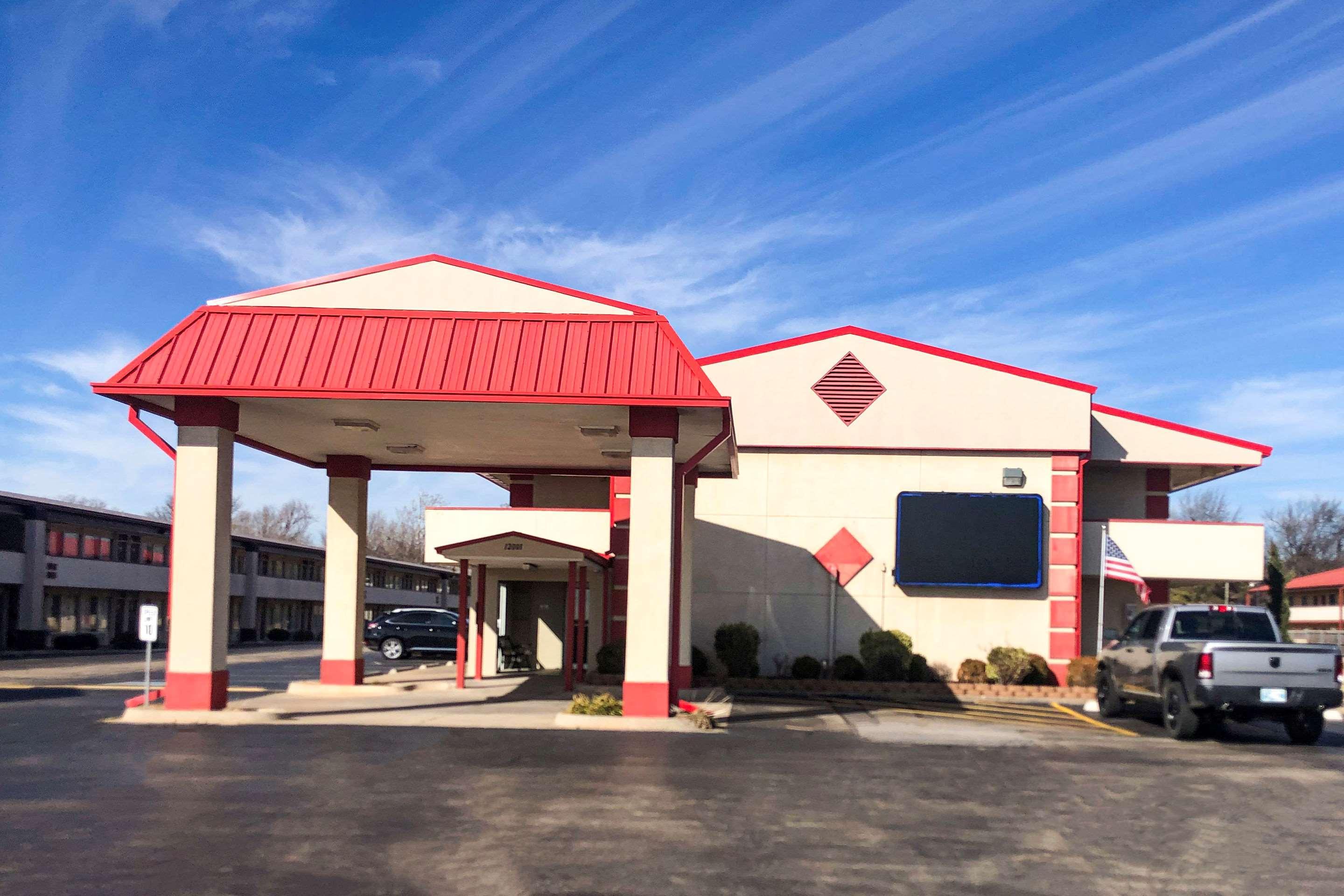 Econo Lodge Carlisle Buitenkant foto